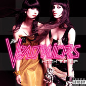 Hook Me Up, The Veronicas