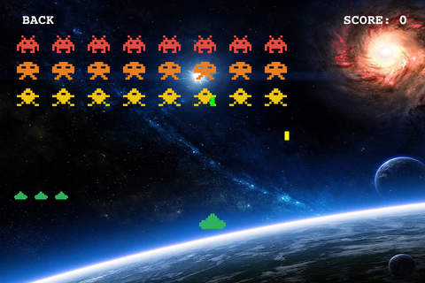 Arcade Defender : classic retro game with deep space shooting aliens screenshot 2