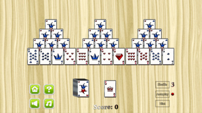 TriPeaks Solitaire card game screenshot 4